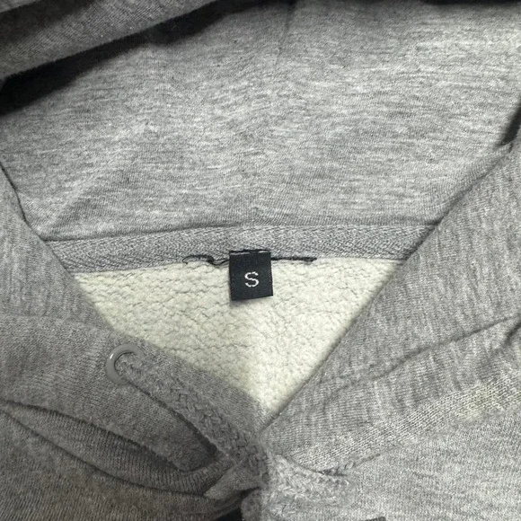 Statement piece. Gray fleece hoodie with bold "No It's Not That" front graphic.‎ - Picture 4 of 5